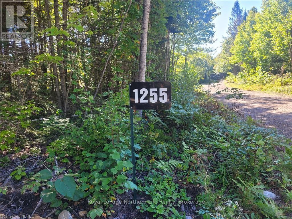 












1255 SNAKE CREEK ROAD

,
Mattawan,




Ontario
P0H1V0

