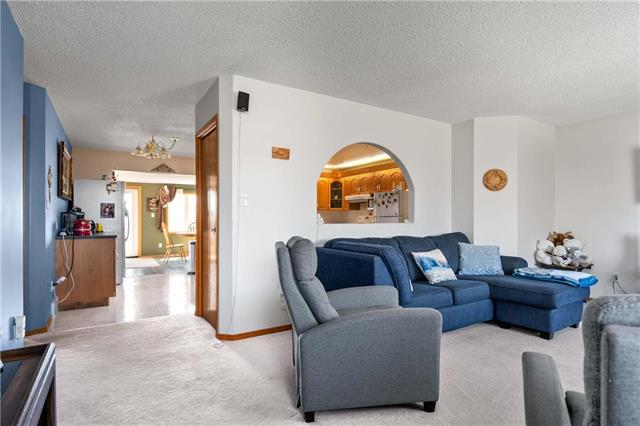 









23042


Cobalt

RD,
Dugald,




MB
R5T 0B3

