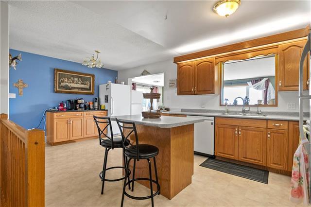 









23042


Cobalt

RD,
Dugald,




MB
R5T 0B3


