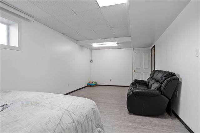 









23042


Cobalt

RD,
Dugald,




MB
R5T 0B3

