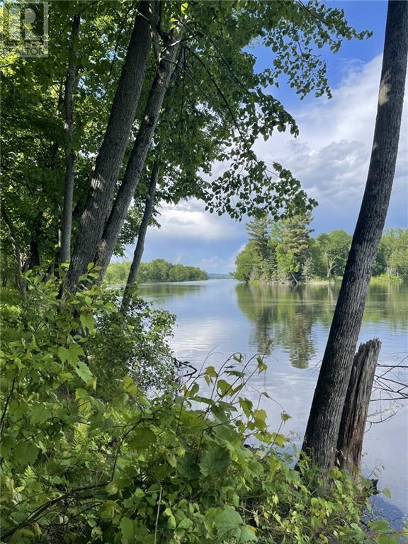 












BUTTERNUT ISLAND

,
Beachburg,







Ontario
K0J1C0

