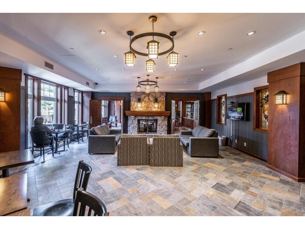 









151


Ch. du Curé-Deslauriers

, 142,
Mont-Tremblant,




QC
J8E1C9

