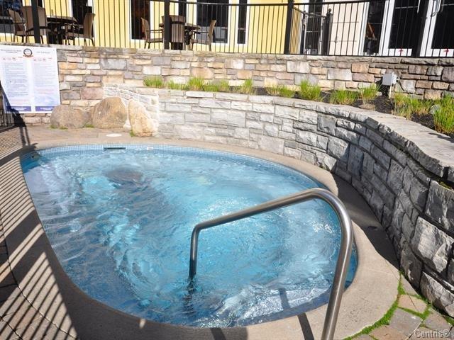 









151


Ch. du Curé-Deslauriers

, 142,
Mont-Tremblant,




QC
J8E1C9


