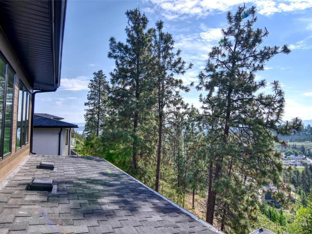 









2021


Spyglass

Way,
West Kelowna,




BC
V1Z 4B6

