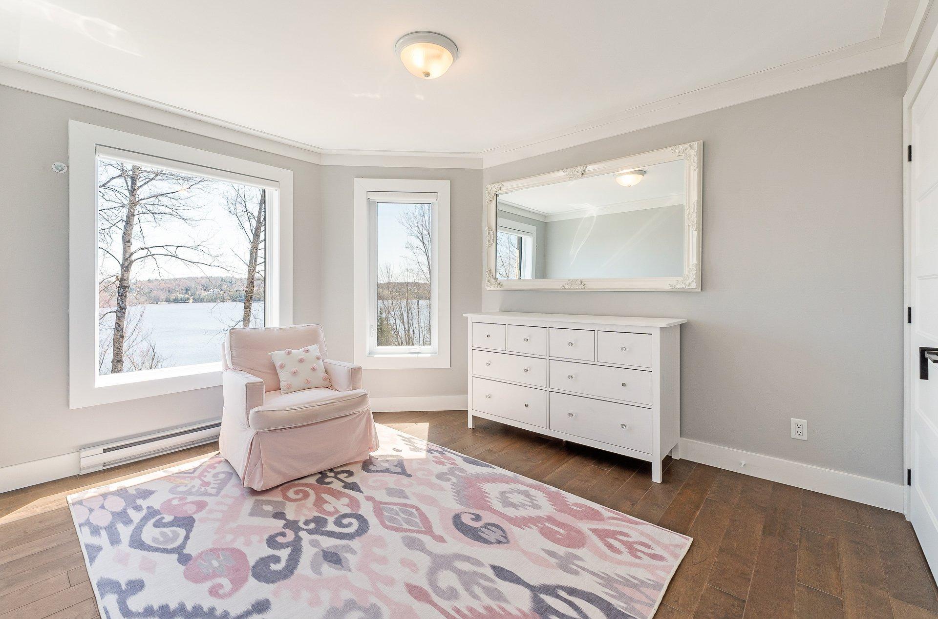 









251


Ch. des Bosquets-Fleuris

,
Stanstead - Canton,




QC
J1X3W4

