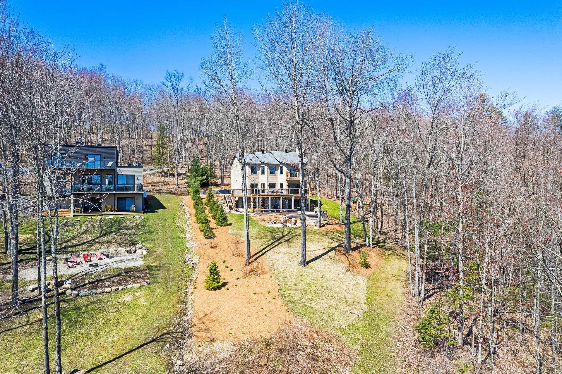 









251


Ch. des Bosquets-Fleuris

,
Stanstead - Canton,




QC
J1X3W4

