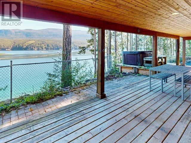 












10512 CROWTHER ROAD

,
Powell River,




British Columbia
V8A0G4

