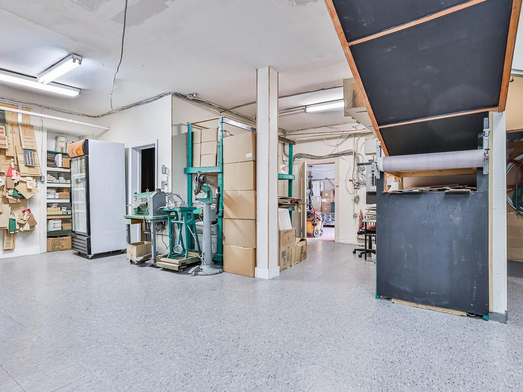 









9770


Rue St-Urbain

,
Montréal (Ahuntsic-Cartierville),




QC
H3L2T2

