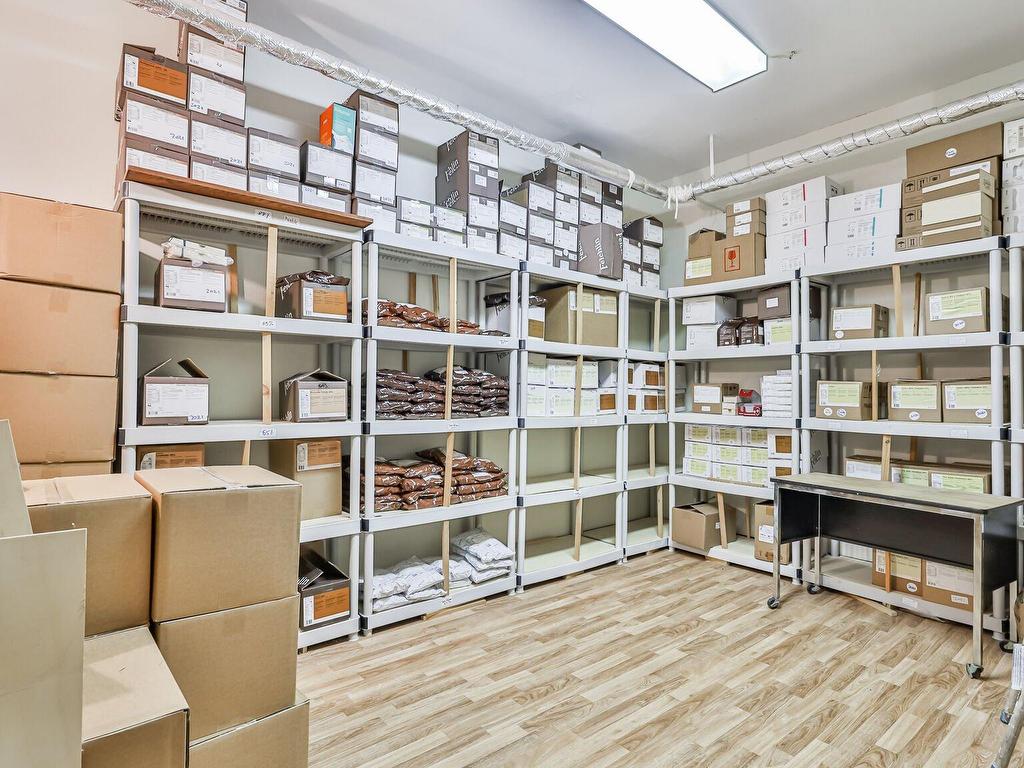 









9770


Rue St-Urbain

,
Montréal (Ahuntsic-Cartierville),




QC
H3L2T2

