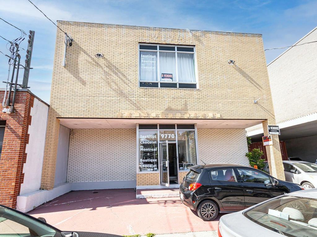









9770


Rue St-Urbain

,
Montréal (Ahuntsic-Cartierville),




QC
H3L2T2

