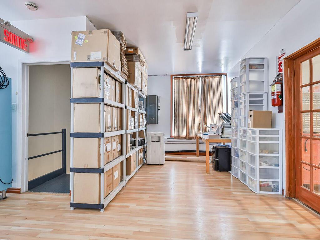 









9770


Rue St-Urbain

,
Montréal (Ahuntsic-Cartierville),




QC
H3L2T2

