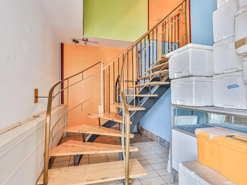 









9770


Rue St-Urbain

,
Montréal (Ahuntsic-Cartierville),




QC
H3L2T2

