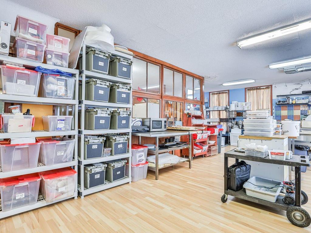 









9770


Rue St-Urbain

,
Montréal (Ahuntsic-Cartierville),




QC
H3L2T2

