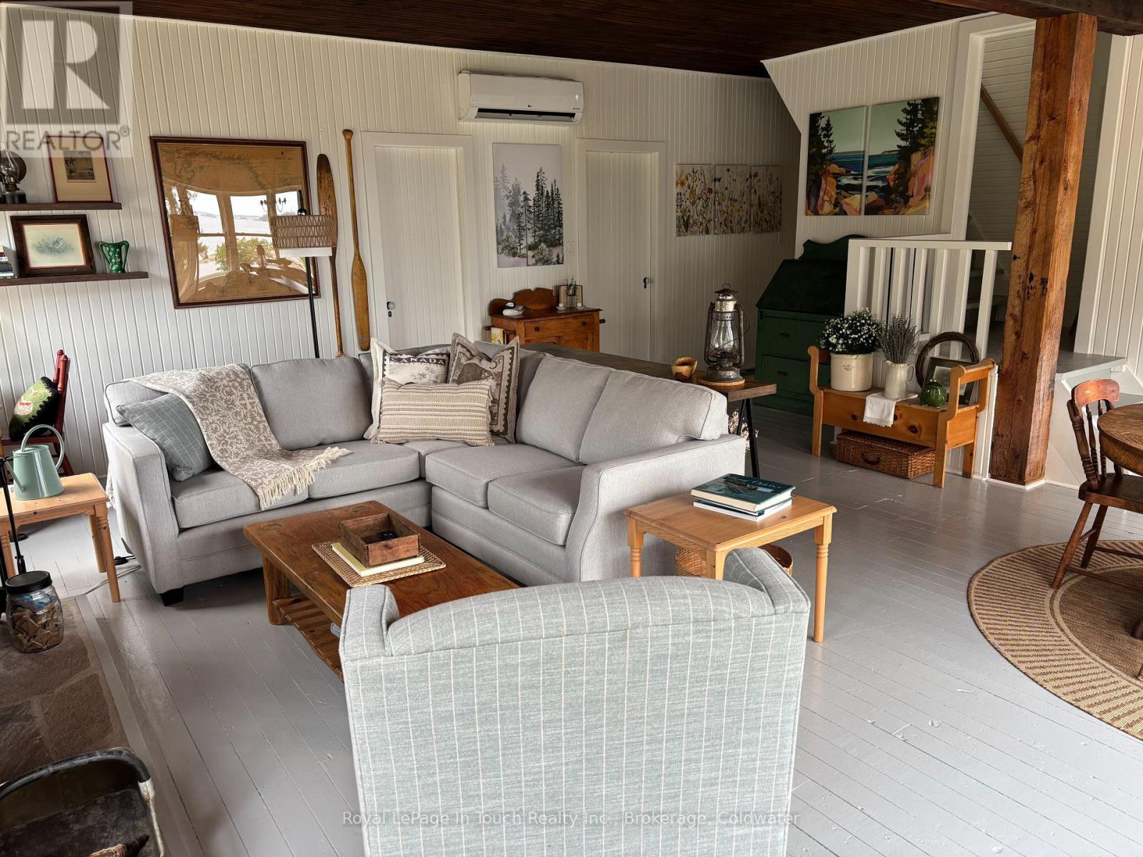 












0 CREWE POINT

,
The Archipelago (Archipelago South),




Ontario
P0J2T0

