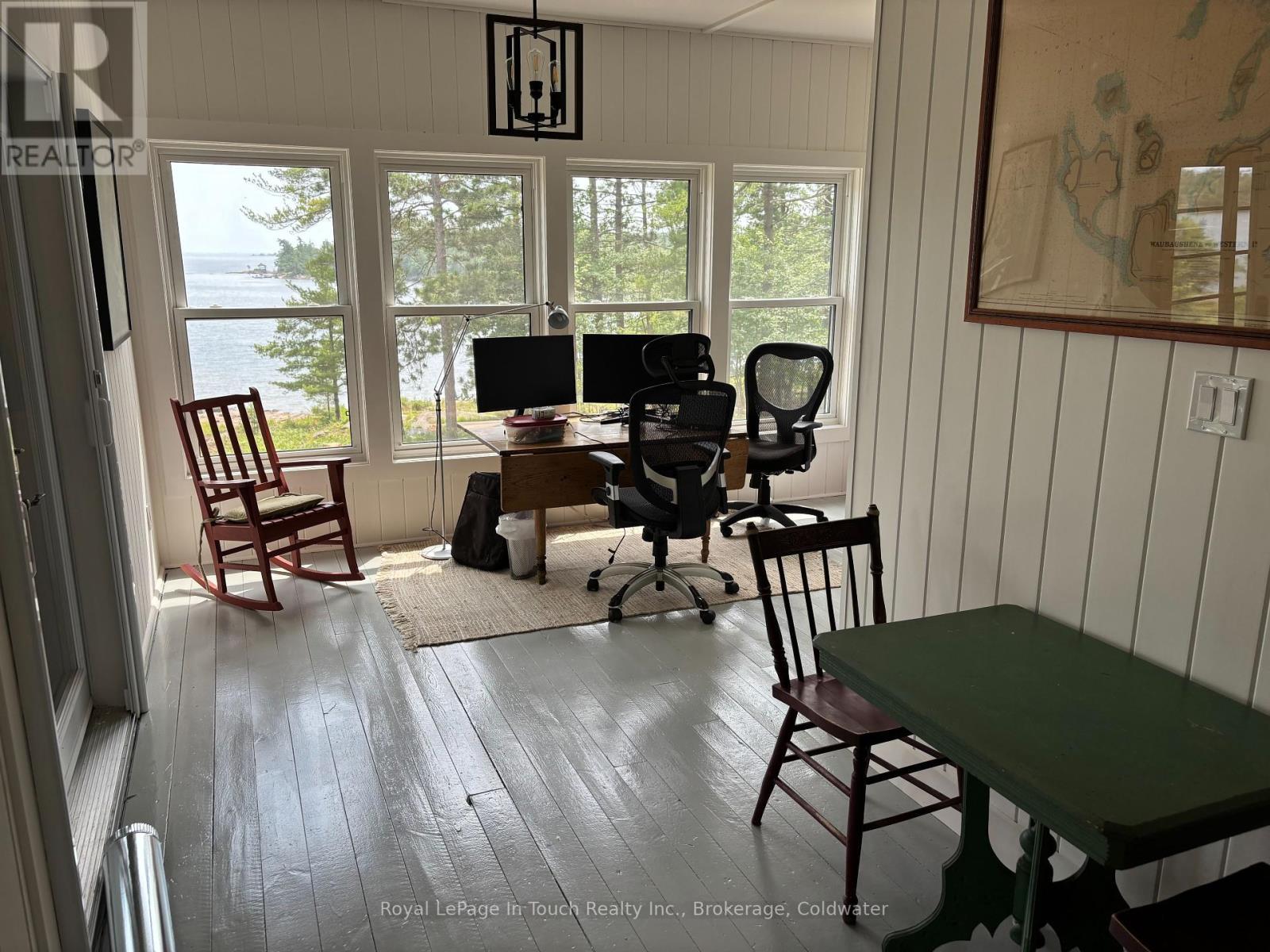












0 CREWE POINT

,
The Archipelago (Archipelago South),




Ontario
P0J2T0

