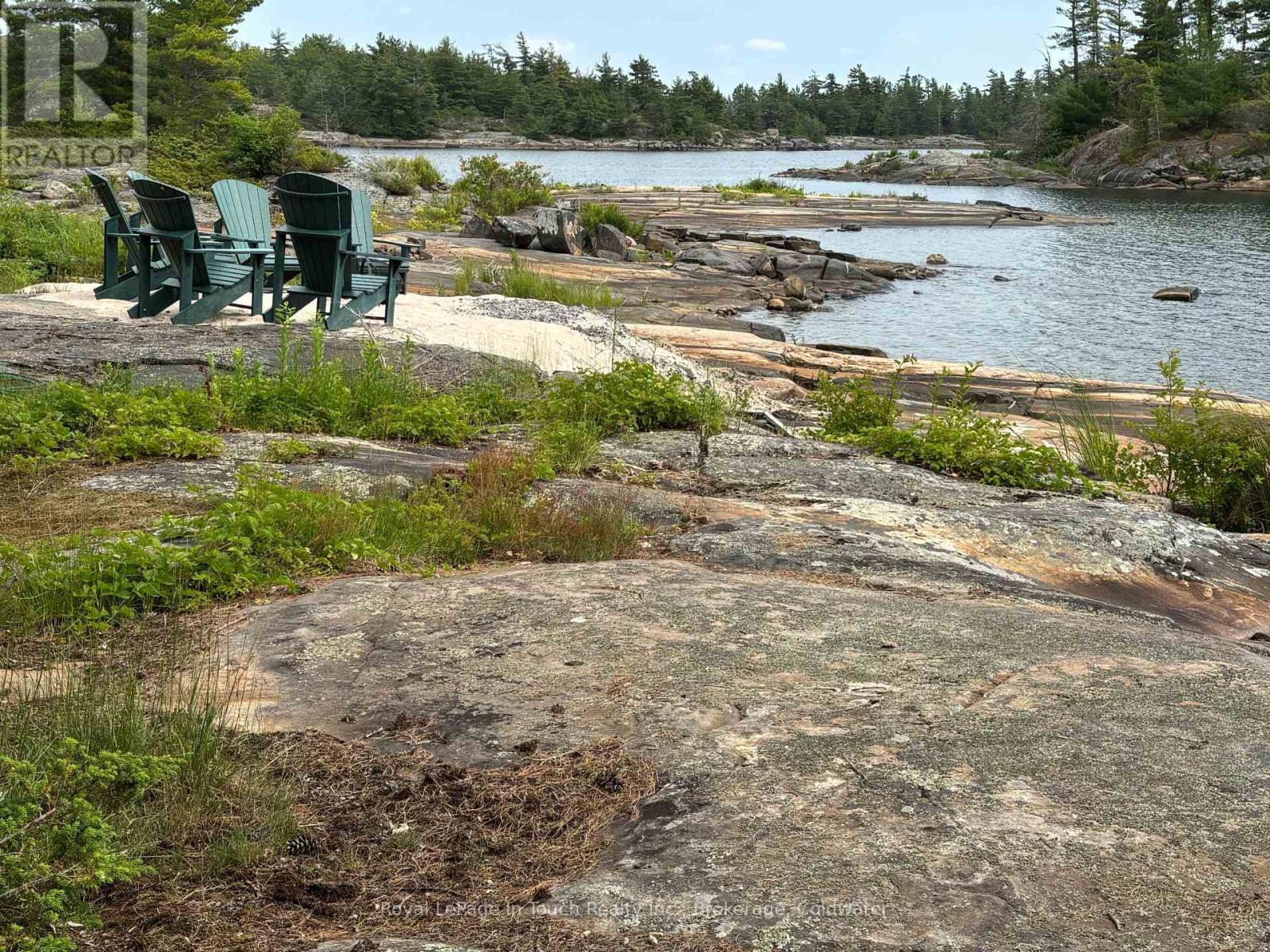 












0 CREWE POINT

,
The Archipelago (Archipelago South),




Ontario
P0J2T0


