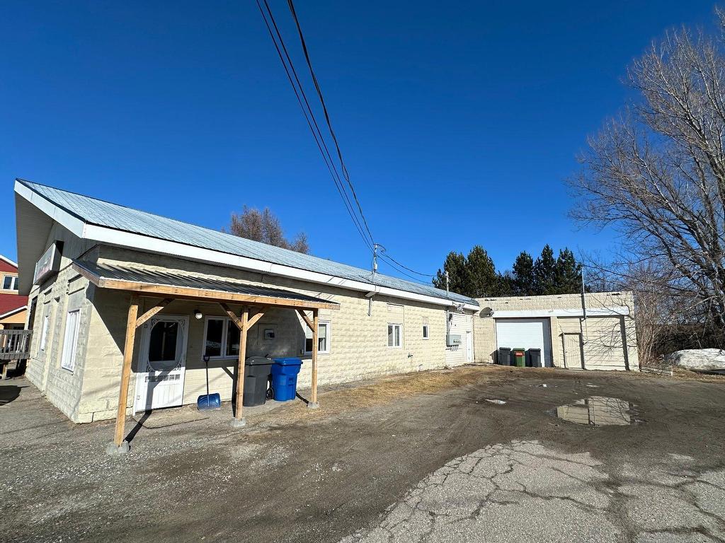 









18

 - 20


Rue Principale N.

,
Notre-Dame-du-Nord,




QC
J0Z3B0

