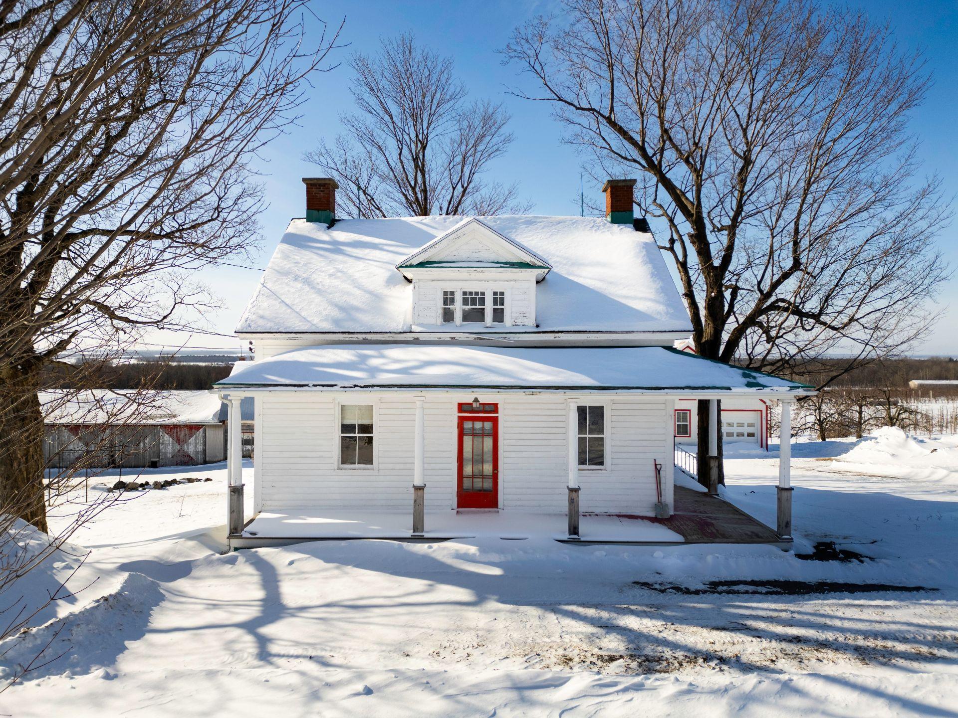 









1066


Ch. de la Montagne

,
Mont-Saint-Hilaire,




QC
J3G4S6

