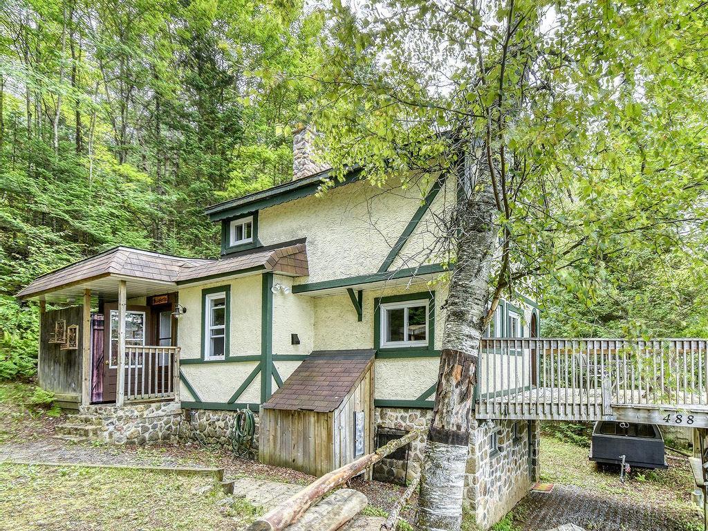 









488


Ch. du Lac-Équerre

,
Lac-Supérieur,




QC
J0T1J0

