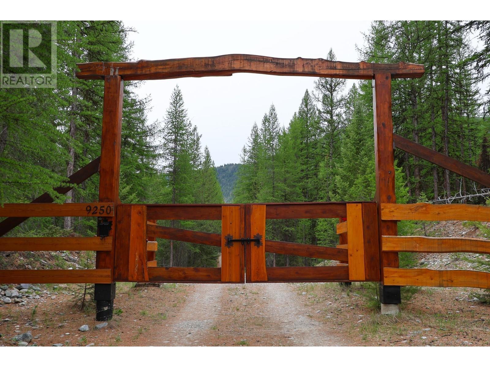 












9250 PRETTY Road

,
Cranbrook,




British Columbia
V1C7C6

