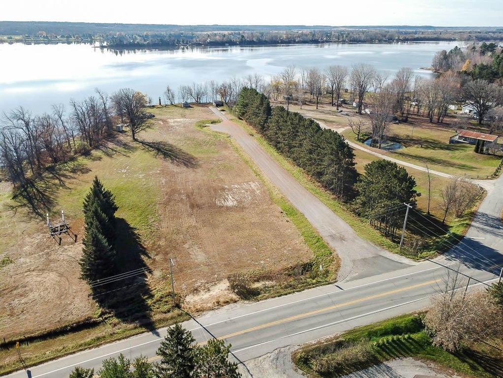 












Route 148

,
Papineauville,







QC
J0V1R0

