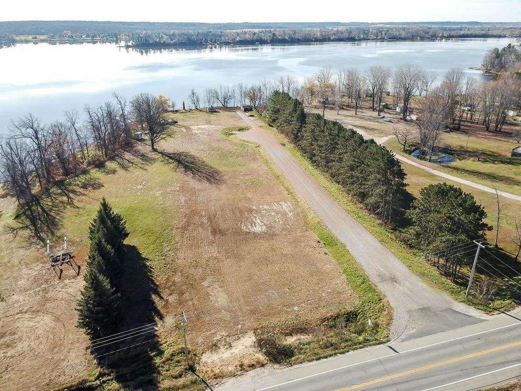 












Route 148

,
Papineauville,







QC
J0V1R0

