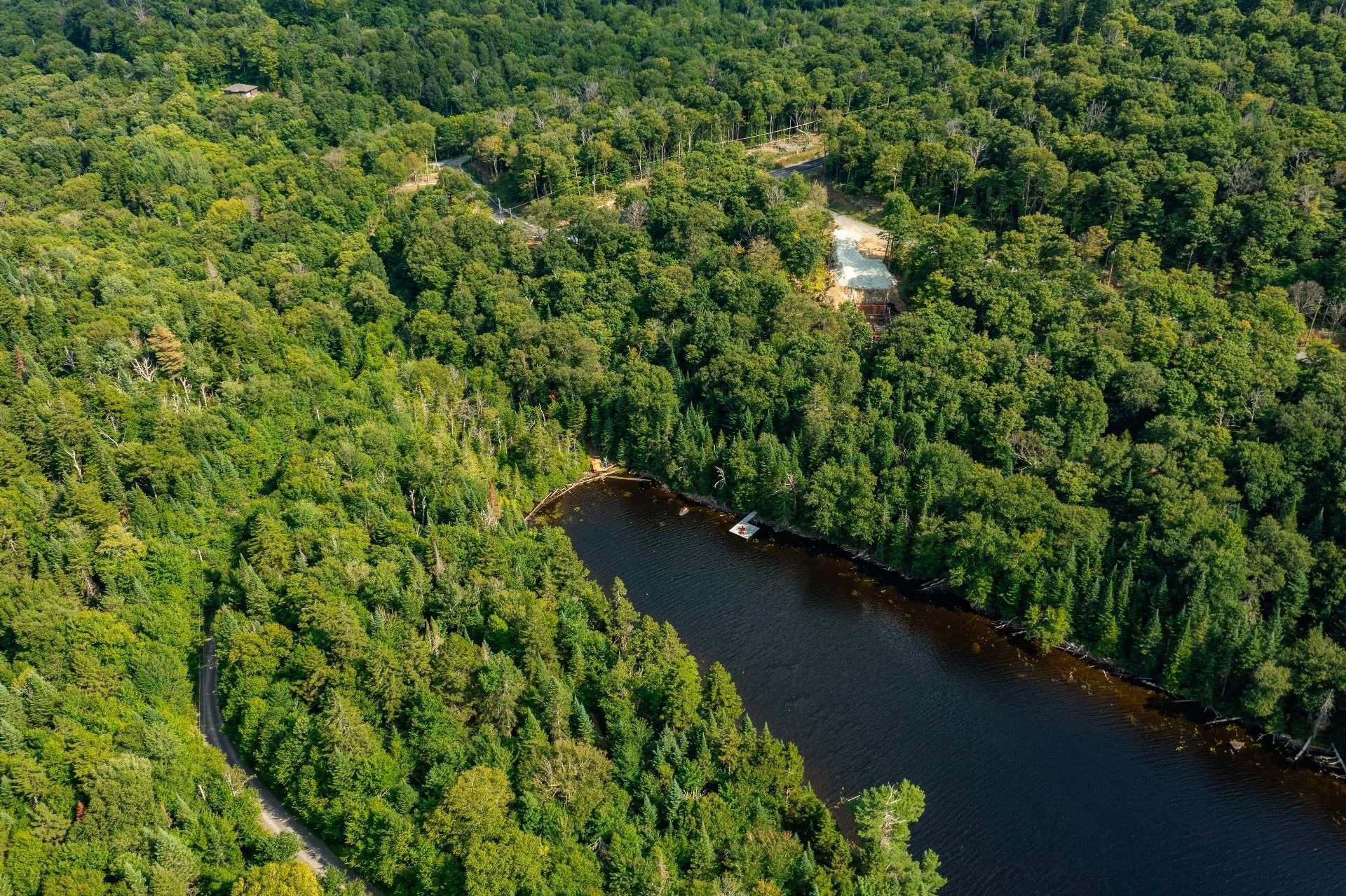 












20e Rue

,
Saint-Adolphe-d'Howard,







QC
J0T2B0

