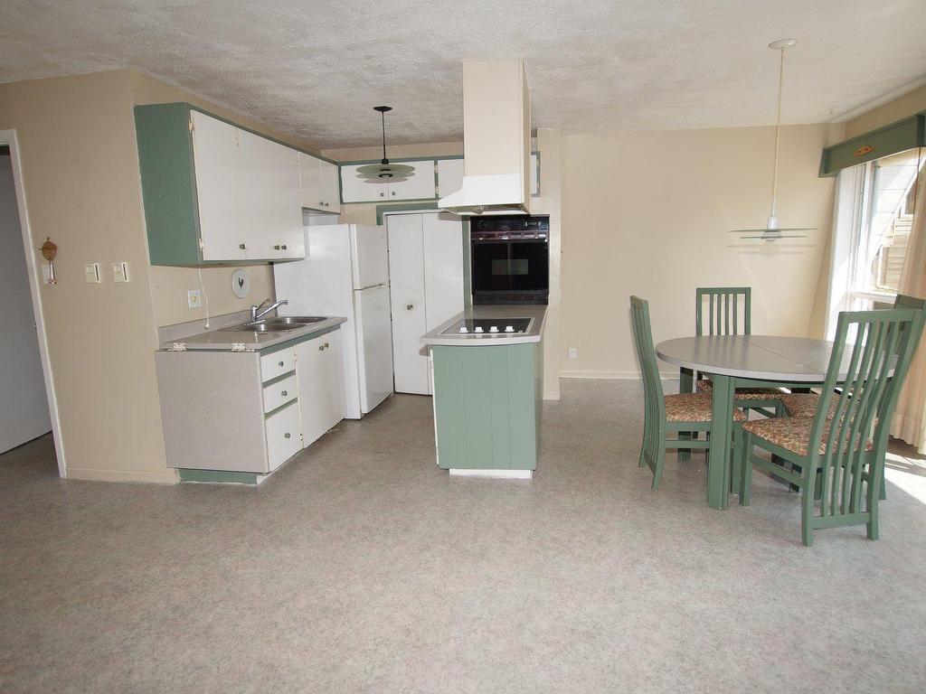 









36


1re rue Bastien

,
Saint-Alphonse-Rodriguez,




QC
J0K1W0

