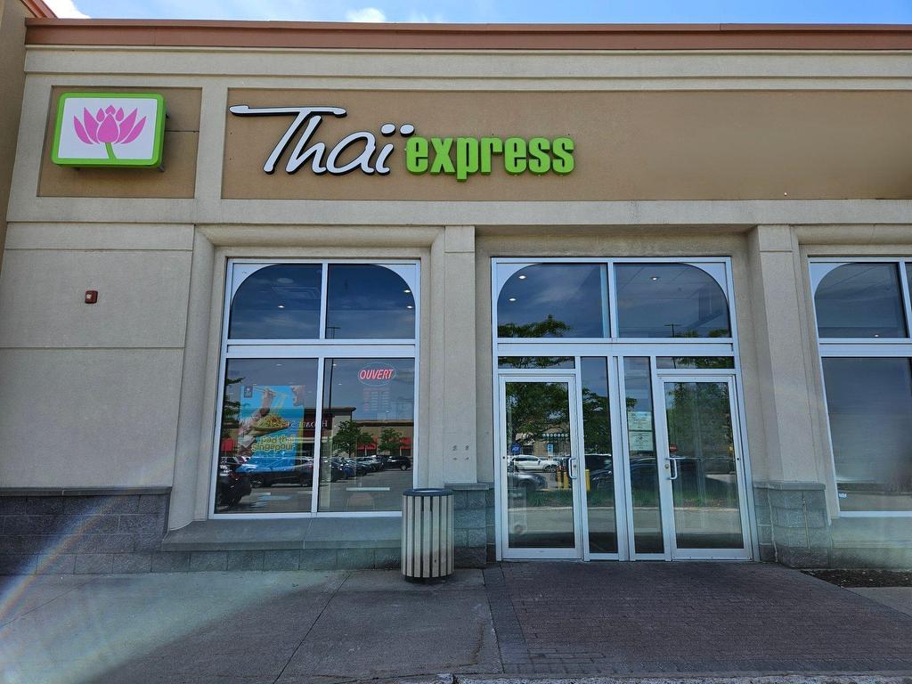 









3480


Av. des Grandes Tourelles

,
Boisbriand,




QC
J7H0A2

