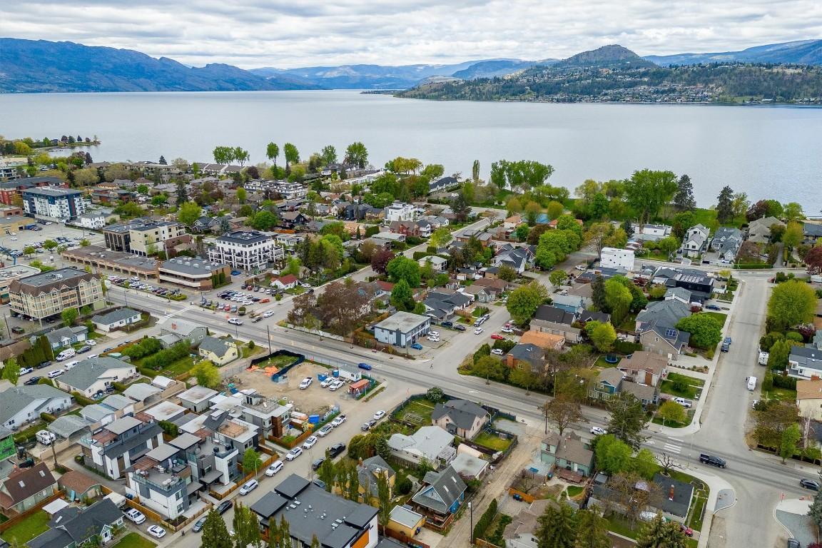 









530


Patterson

Avenue,
Kelowna,




BC
V1Y 5C6

