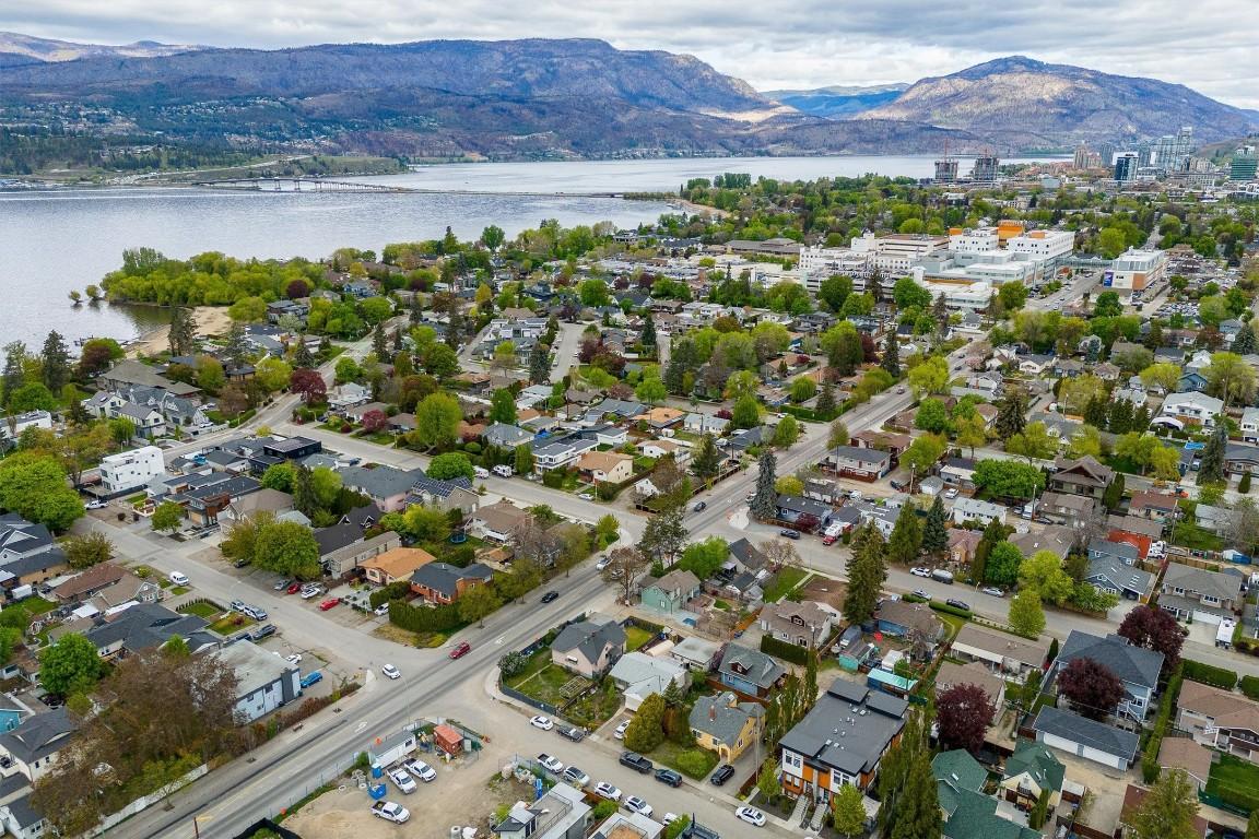 









530


Patterson

Avenue,
Kelowna,




BC
V1Y 5C6

