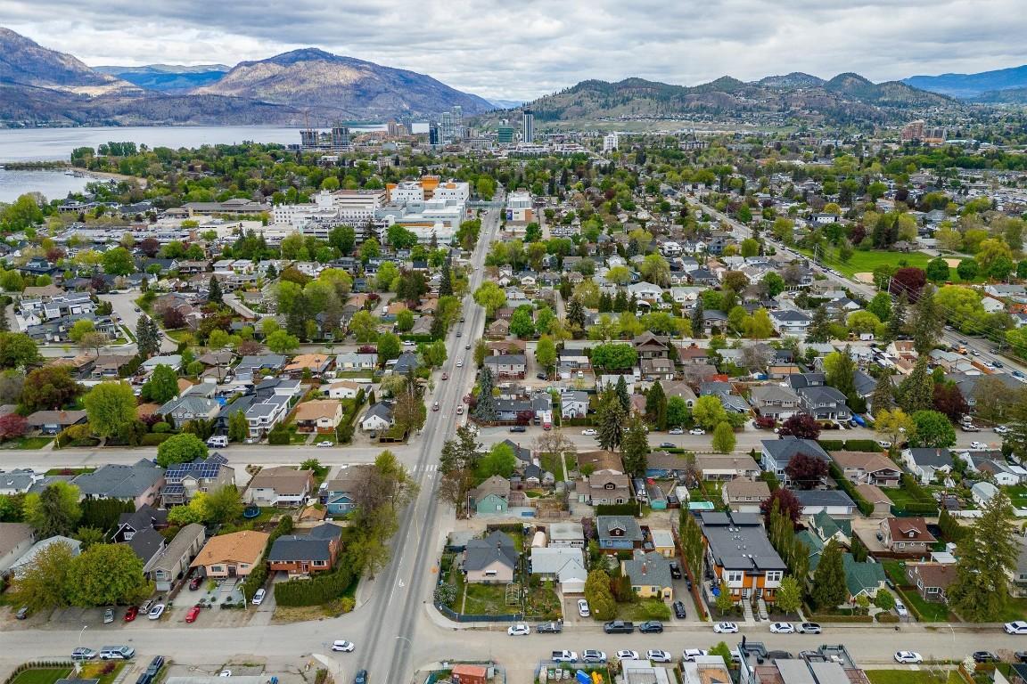 









530


Patterson

Avenue,
Kelowna,




BC
V1Y 5C6

