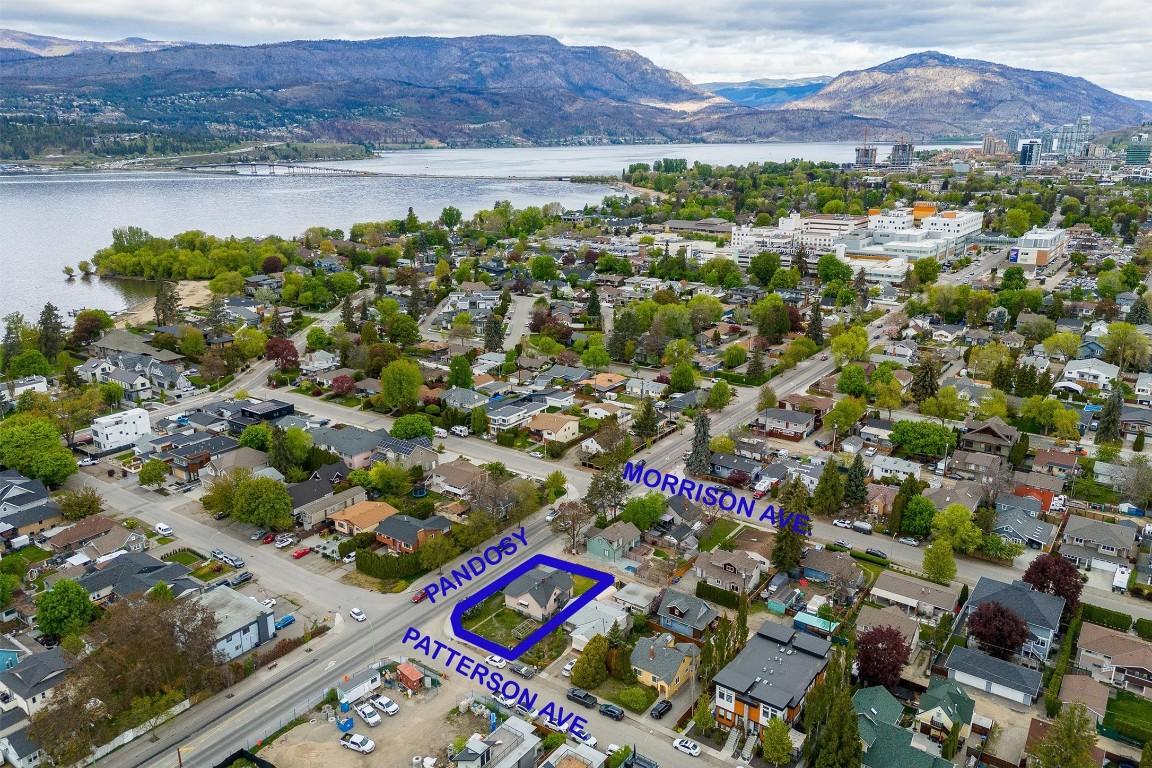 









530


Patterson

Avenue,
Kelowna,




BC
V1Y 5C6

