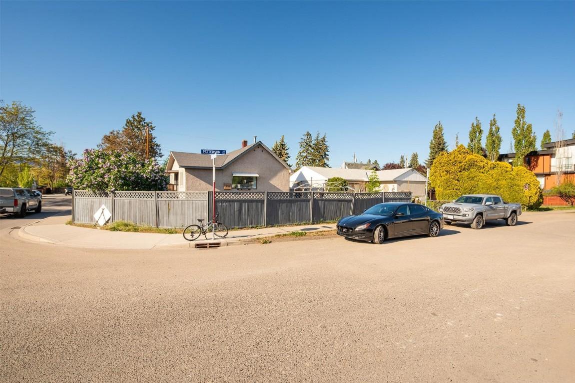 









530


Patterson

Avenue,
Kelowna,




BC
V1Y 5C6

