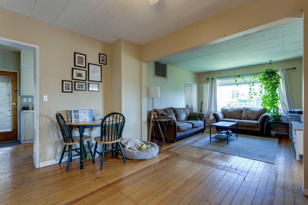









530


Patterson

Avenue,
Kelowna,




BC
V1Y 5C6

