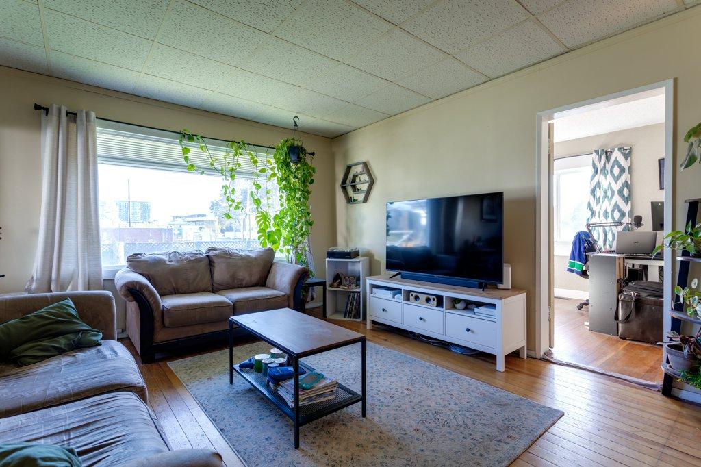 









530


Patterson

Avenue,
Kelowna,




BC
V1Y 5C6

