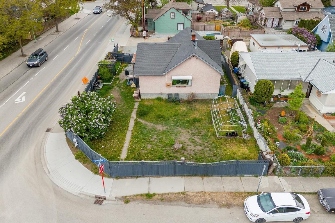 









530


Patterson

Avenue,
Kelowna,




BC
V1Y 5C6

