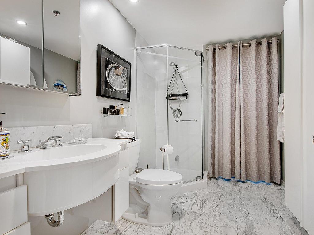









4450


Prom. Paton

, 1111,
Laval (Chomedey),




QC
H7W5J7

