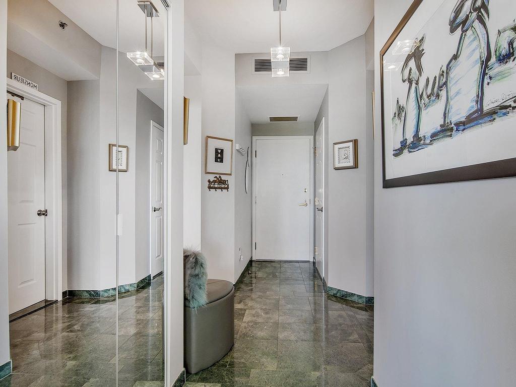 









4450


Prom. Paton

, 1111,
Laval (Chomedey),




QC
H7W5J7

