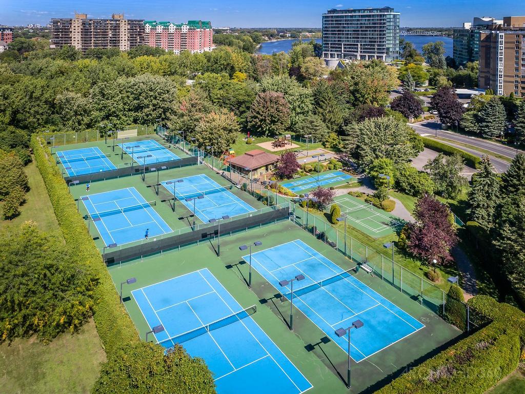 









4450


Prom. Paton

, 1111,
Laval (Chomedey),




QC
H7W5J7

