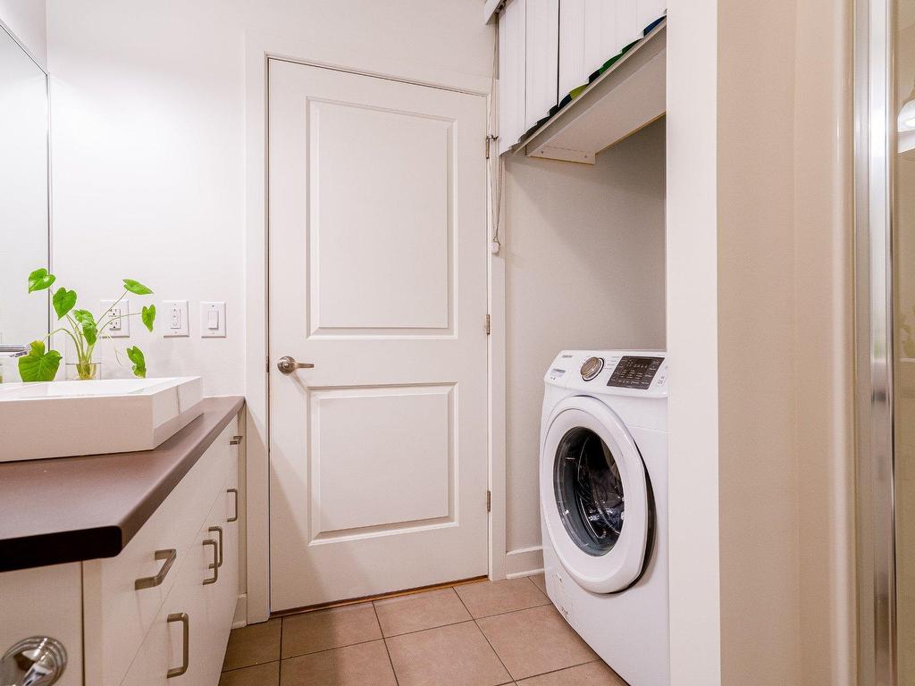 









7040


Rue Allard

, 307,
Montréal (LaSalle),




QC
H8N0C9

