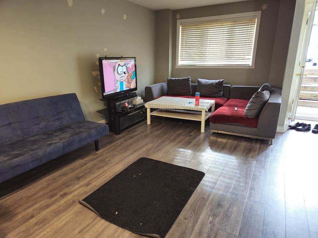 









3680


Boul. Gareau

,
Longueuil (Saint-Hubert),




QC
J3Y0M2

