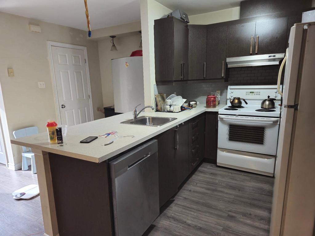 









3680


Boul. Gareau

,
Longueuil (Saint-Hubert),




QC
J3Y0M2

