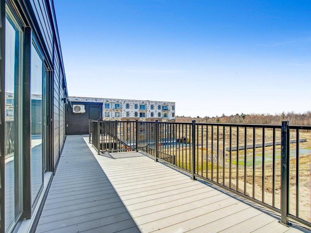









406


Av. Barron

, 204,
Lachute,




QC
J8H4L6

