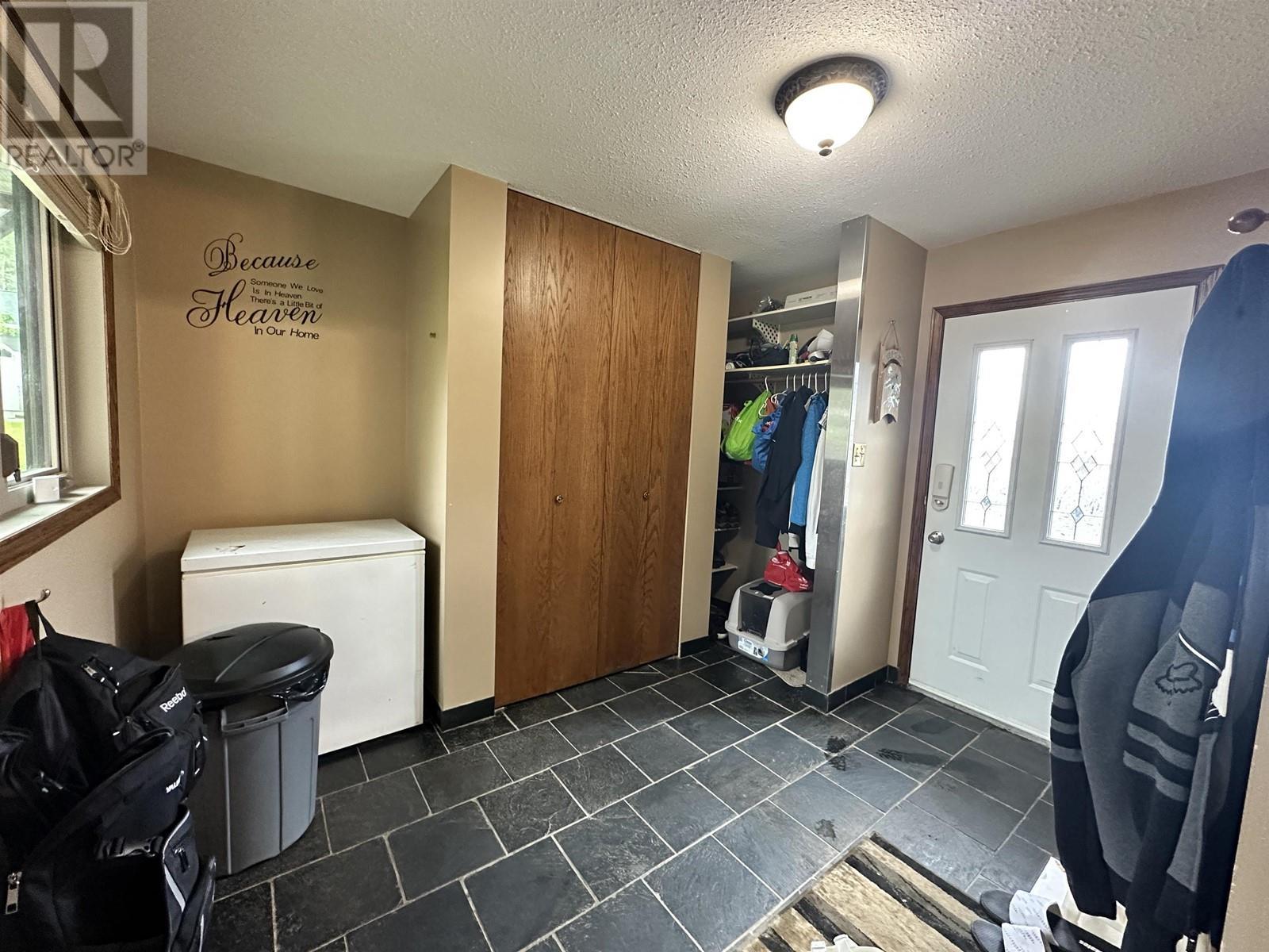 












5516 MINNAKER CRESCENT

,
Fort Nelson,




British Columbia
V0C1R0

