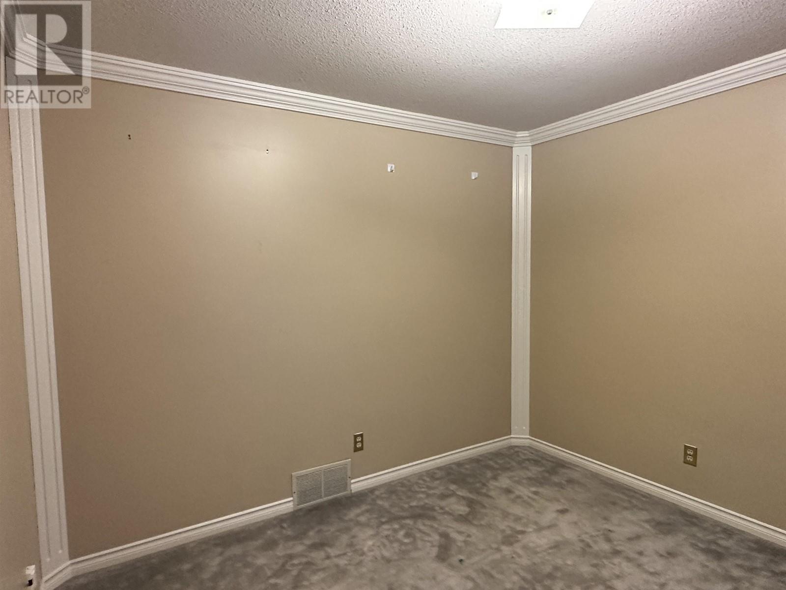 












5516 MINNAKER CRESCENT

,
Fort Nelson,




British Columbia
V0C1R0

