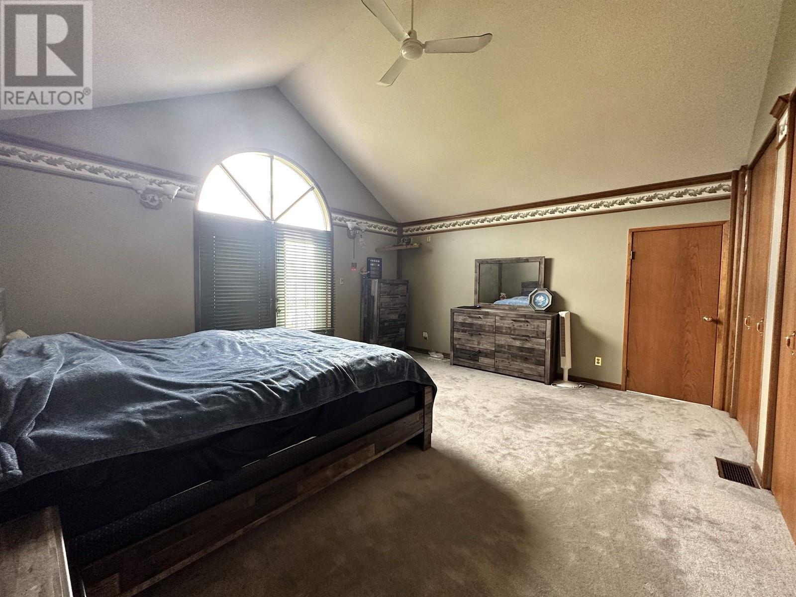 












5516 MINNAKER CRESCENT

,
Fort Nelson,




British Columbia
V0C1R0

