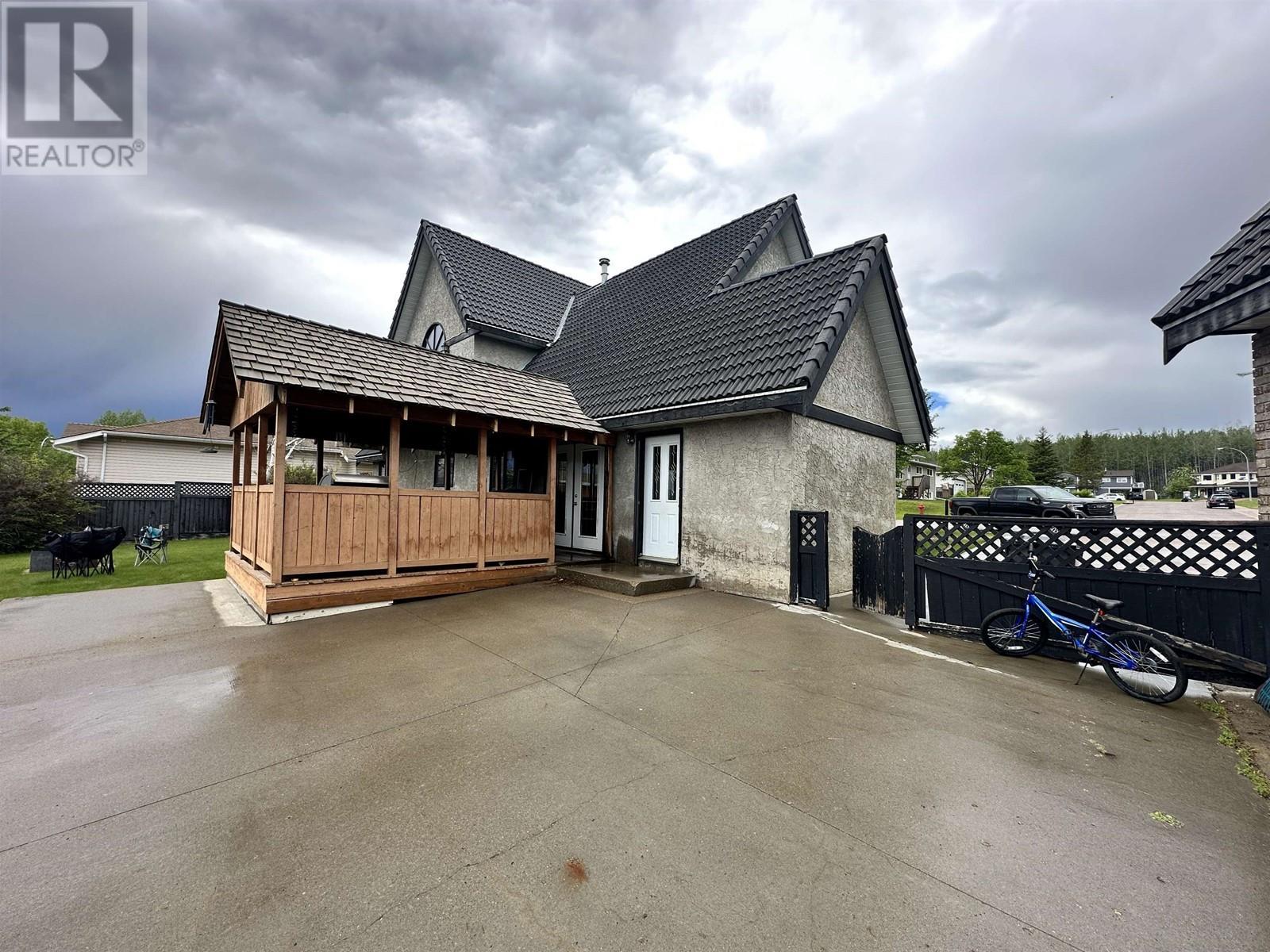 












5516 MINNAKER CRESCENT

,
Fort Nelson,




British Columbia
V0C1R0

