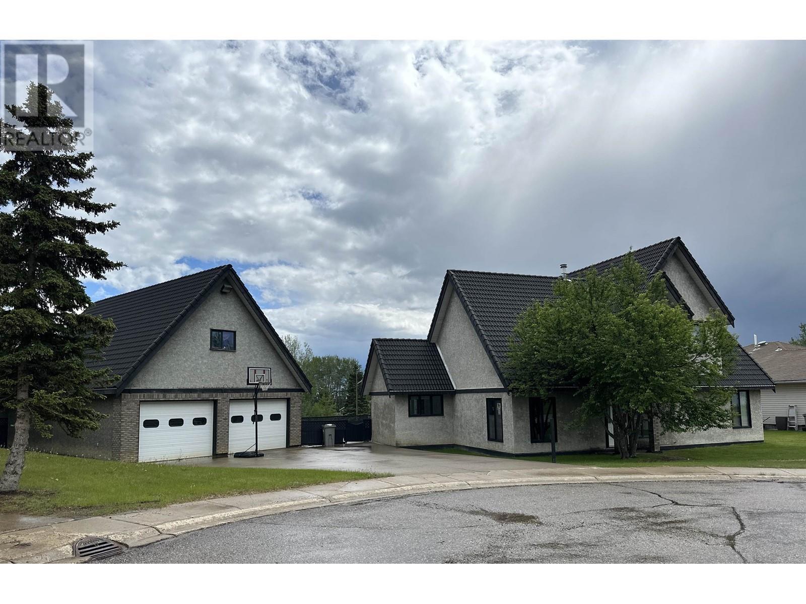 












5516 MINNAKER CRESCENT

,
Fort Nelson,




British Columbia
V0C1R0

