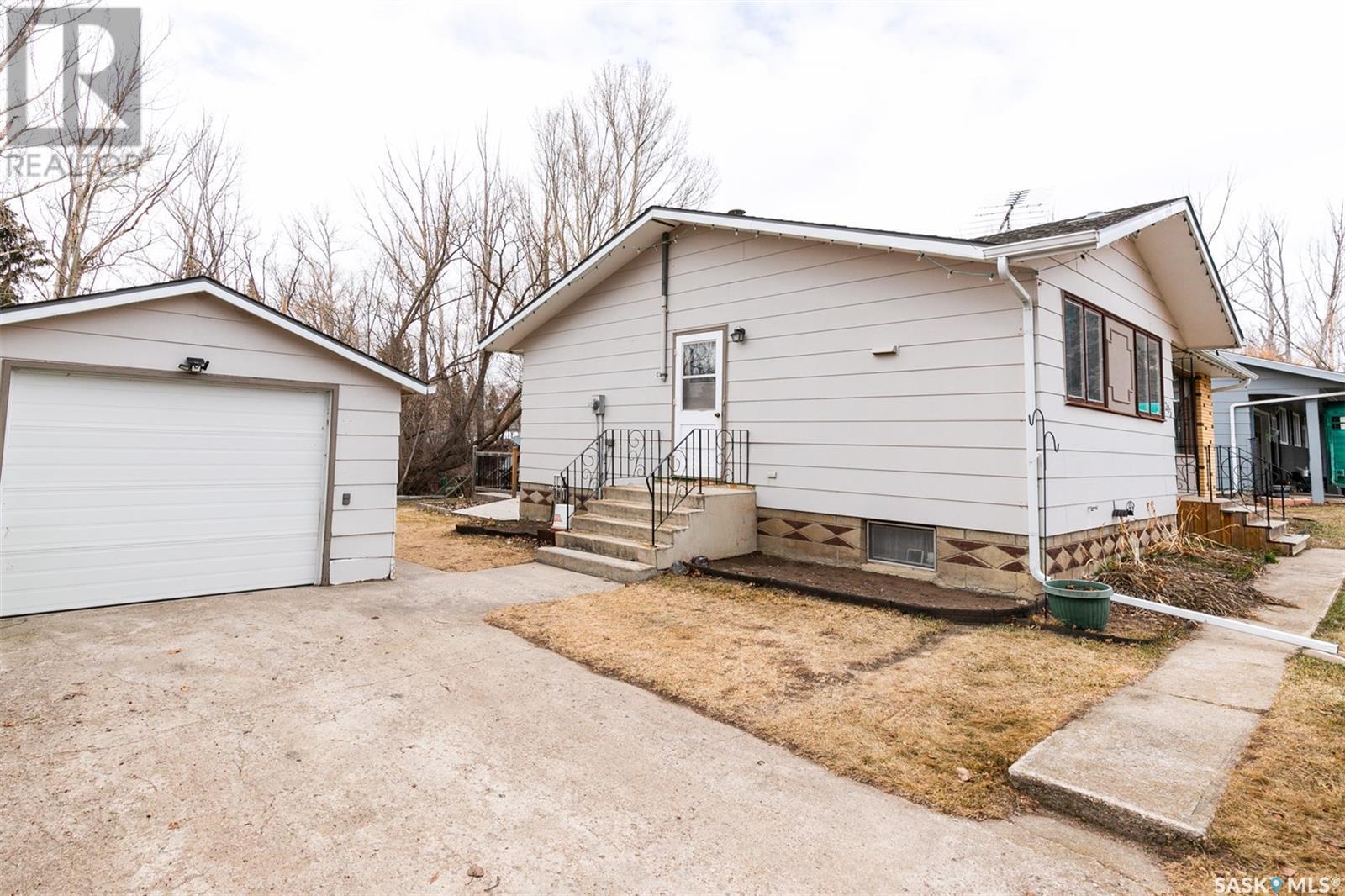 












203 Bayne STREET

,
Luseland,




Saskatchewan
S0L2A0

